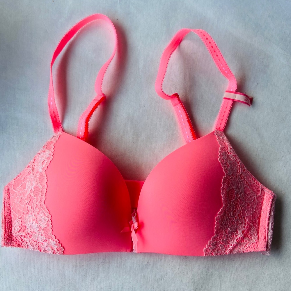 New York company lace psh up Wrlss